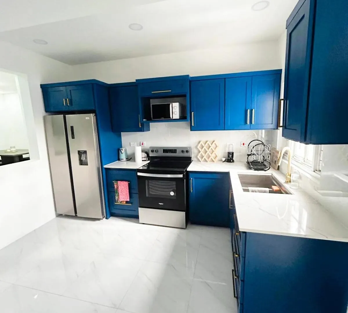Apartmán Luxury New Kingston 3 Bed 2 Bath