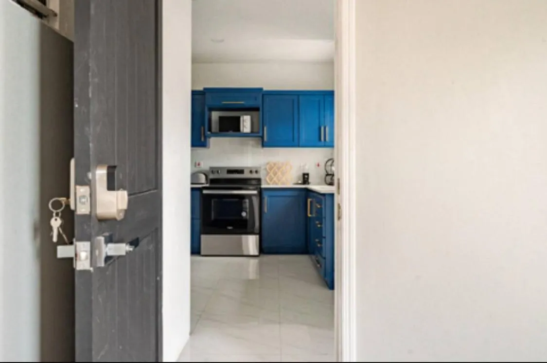 Apartmán Luxury New Kingston 3 Bed 2 Bath
